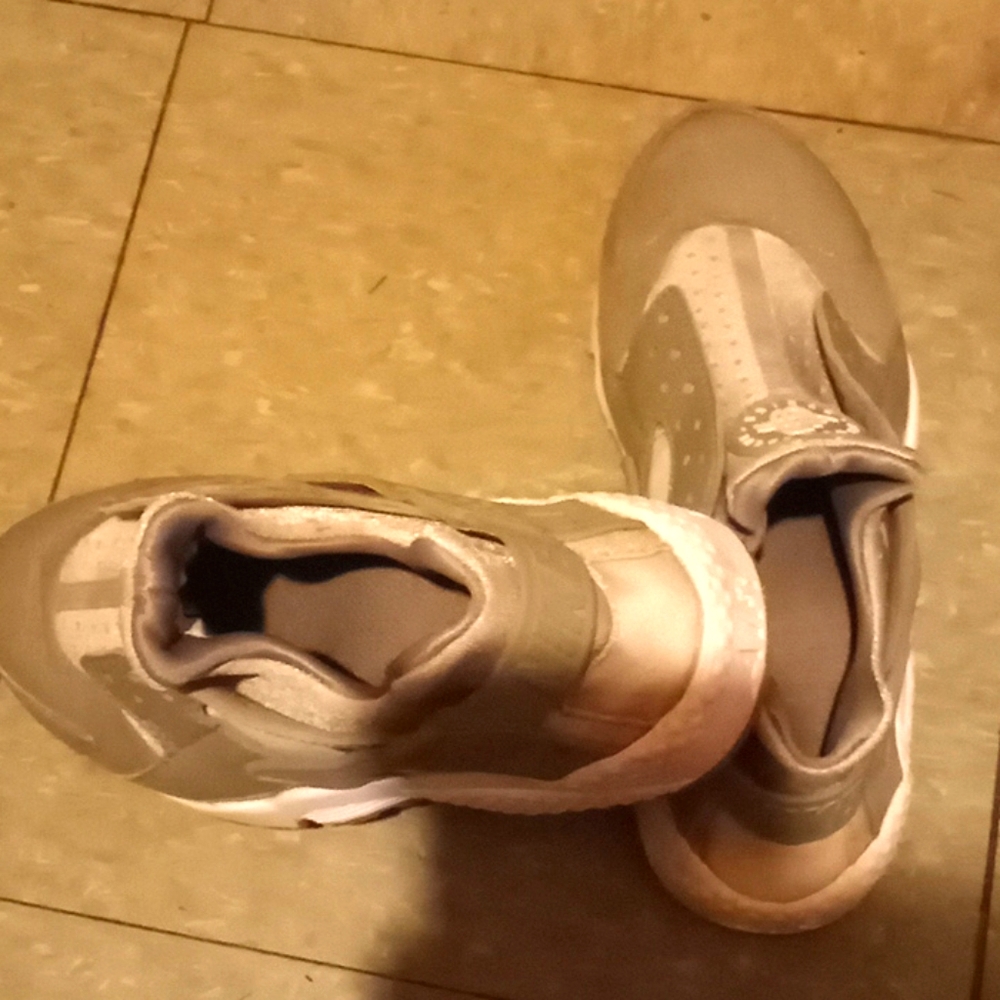 Shoe's